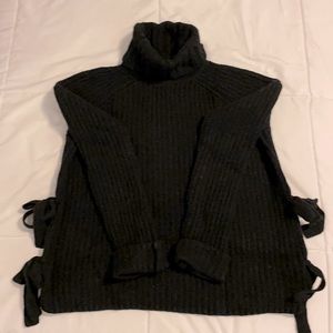 UGG Black Sweater Sz S